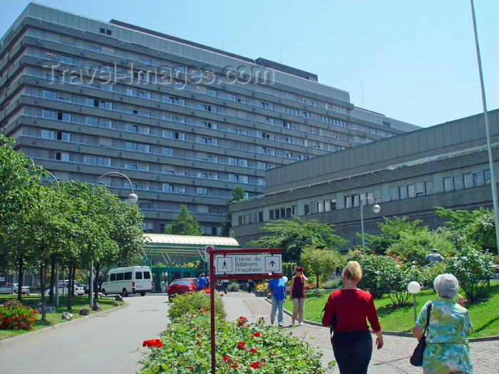 switz202: Switzerland - Suisse - Lausanne: Chuv - the university hospital - Centre Hospitalier Universitaire Vaudois - photo by C.Roux - (c) Travel-Images.com - Stock Photography agency - Image Bank