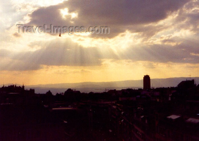 switz22: Switzerland - Lausanne / Losanna / QLS (Vaud canton): skyline - sunset - photo by M.Torres - (c) Travel-Images.com - Stock Photography agency - Image Bank