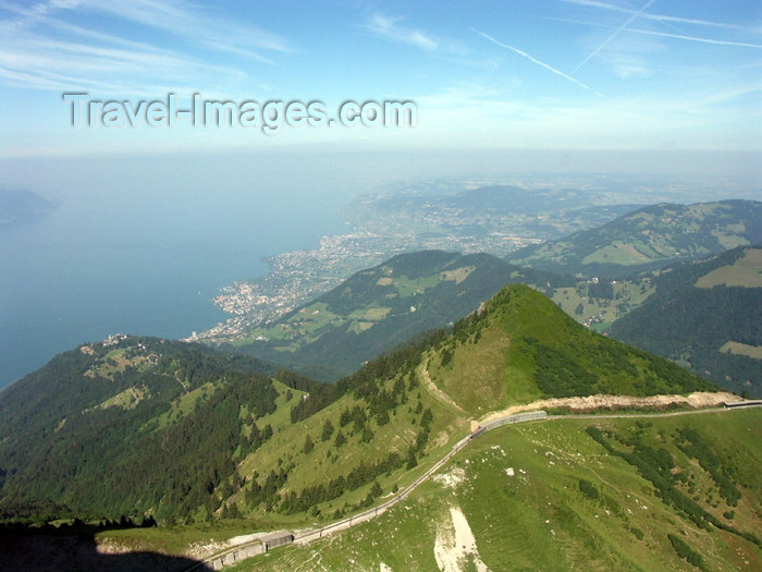 switz239: Switzerland - Rochers de Naye: mountain railway / parcours du train (photo by Christian Roux) - (c) Travel-Images.com - Stock Photography agency - Image Bank