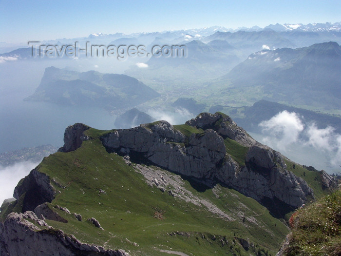 switz275: Switzerland / Suisse / Schweiz / Svizzera - Mt Pilatus (Unterwalden - Obwalden split Kanton): view over the Lake of 4 cantons / vue sur l'Esel et le lac des quatre-cantons - photo by C.Roux - (c) Travel-Images.com - Stock Photography agency - Image Bank