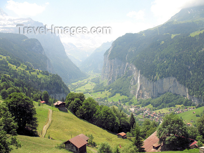 switz71: Switzerland / Suisse / Schweiz / Svizzera - Lauterbrunnen valley - Interlaken district - Bernese Oberland - photo by D.Hicks - (c) Travel-Images.com - Stock Photography agency - Image Bank