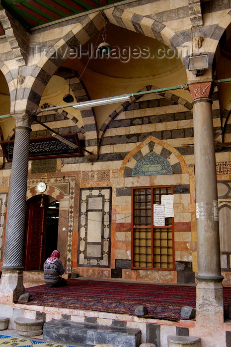 syria157: Damascus, Syria: Sinan mosque - praying - photographer: John Wreford - (c) Travel-Images.com - Stock Photography agency - Image Bank
