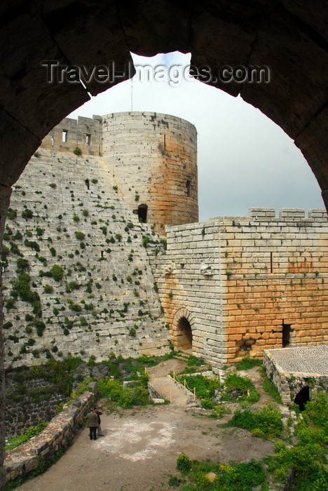 syria202: Crac des Chevaliers / Hisn al-Akrad, Al Hosn, Homs Governorate, Syria: Southeastern tower - UNESCO World Heritage Site - photo by M.Torres /Travel-Images.com - (c) Travel-Images.com - Stock Photography agency - Image Bank