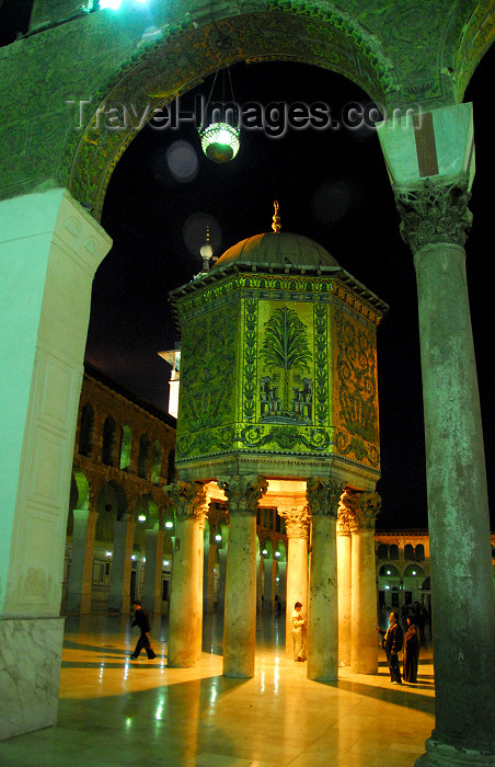 syria308: Syria - Damascus: Omayyad Mosque - the Caliphs' treasure - Beit al Mal - nocturnal view from under the rivaq - Masjid Umayyad - Ancient City of Damascus - Unesco World Heritage site - photographer: M.Torres / Travel-Images.com - (c) Travel-Images.com - Stock Photography agency - Image Bank