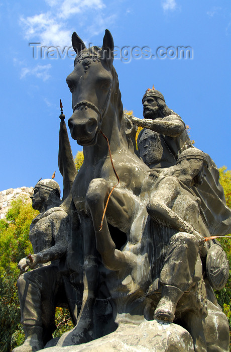 syria334: Syria - Damascus: Saladin statue - founder of the Ayyubid dynasty - born in Tikrit and educated in Damascus - photographer: M.Torres / Travel-Images.com - (c) Travel-Images.com - Stock Photography agency - Image Bank