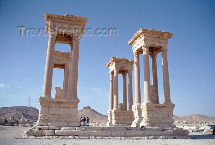 syria37: Syria - Palmyra: Tetrapylon - photo by J.Kaman - (c) Travel-Images.com - Stock Photography agency - Image Bank