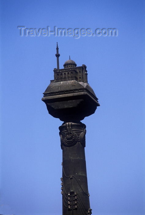 syria46: Damascus / Damas Esh Sham / Damasco / Dimashq / ash-Sham / DAM : column on Merje square - photographer: J.Wreford - (c) Travel-Images.com - Stock Photography agency - Image Bank