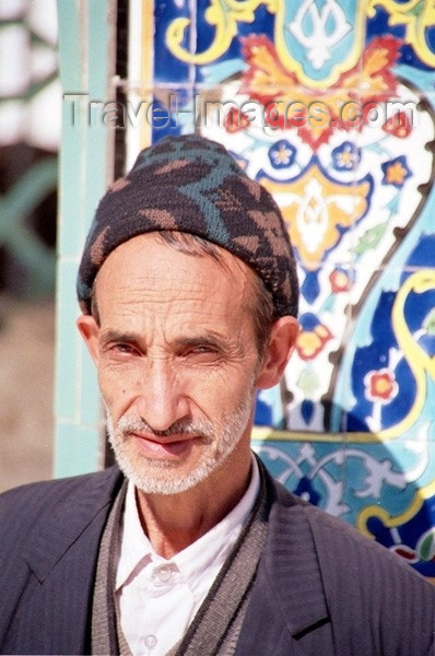 syria62: Syria - Damascus / Dimashq / Damas / Damasco / Damaskus / Sam: Shia Muslim faithful at a mosque - people of the Middle East - photo by J.Kaman - (c) Travel-Images.com - Stock Photography agency - Image Bank