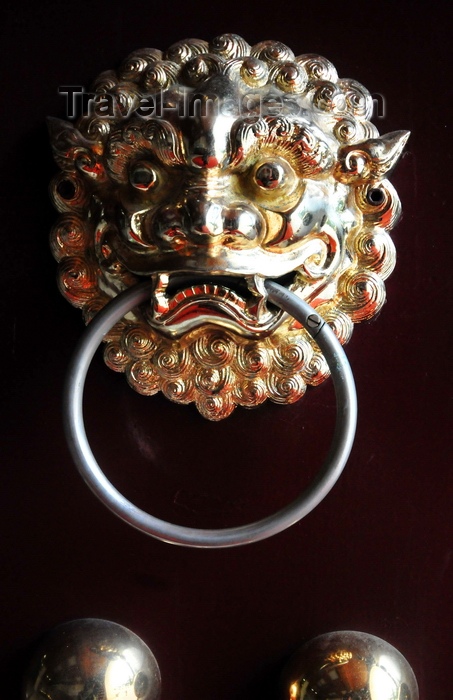 taiwan10: Taipei, Taiwan: Chiang Kai-shek's Memorial Hall - lion head door knocker and studs - photo by M.Torres - (c) Travel-Images.com - Stock Photography agency - Image Bank