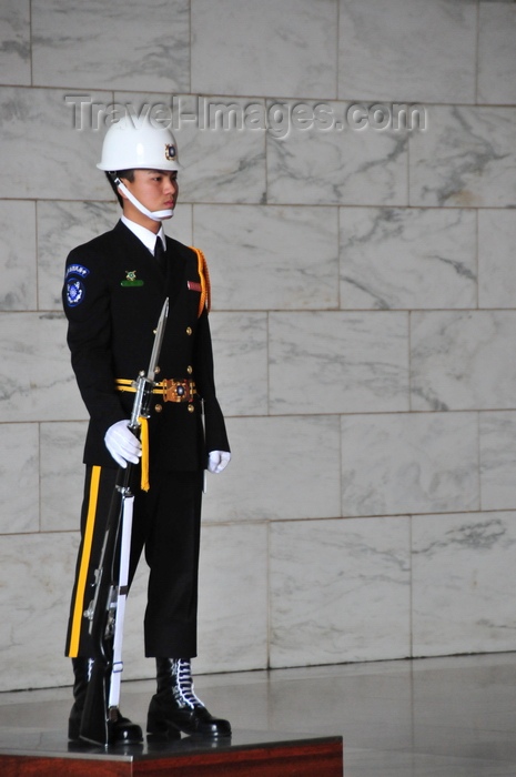 taiwan2: Taipei, Taiwan: ceremonial guard at Chiang Kai-shek Memorial Hall - Republic of China Navy soldier - photo by M.Torres - (c) Travel-Images.com - Stock Photography agency - Image Bank