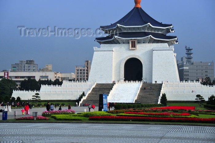 taiwan37: Taipei, Taiwan: Chiang Kai-shek's Memorial Hall and Liberty Square - Zhongzheng - photo by M.Torres - (c) Travel-Images.com - Stock Photography agency - Image Bank