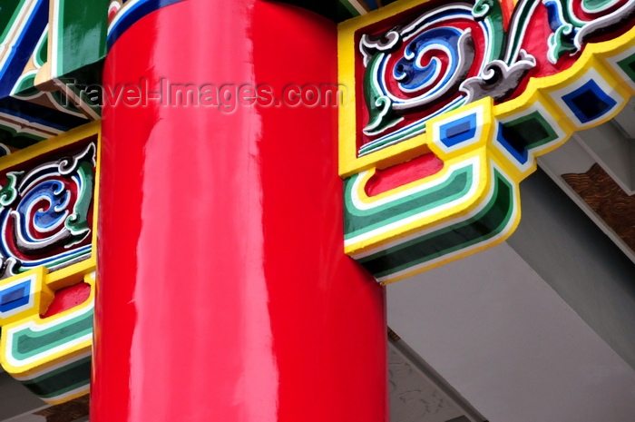 taiwan45: Taipei, Taiwan: National Theater - Liberty Square - Chinese capital on a red column - Chinese Traditional architecture - photo by M.Torres - (c) Travel-Images.com - Stock Photography agency - Image Bank