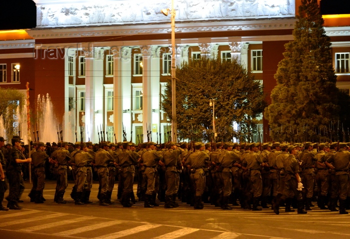 tajikistan13: Dushanbe, Tajikistan: military parade in front of the building of the parliament of Tajikistan, Dusti square - photo by M.Torres - (c) Travel-Images.com - Stock Photography agency - Image Bank