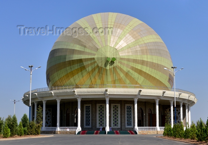 tajikistan25: Hisor / Gissar, Tajikistan: front view of a melon-shaped chaikhana (tea house), with stripes like a watermelon - photo by M.Torres - (c) Travel-Images.com - Stock Photography agency - Image Bank