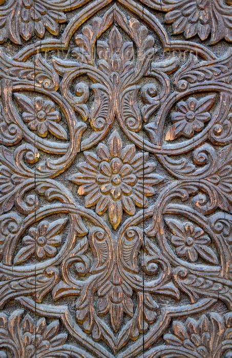 tajikistan32: Hisor, Tajikistan: detail of a wood-carved door - photo by M.Torres - (c) Travel-Images.com - Stock Photography agency - Image Bank