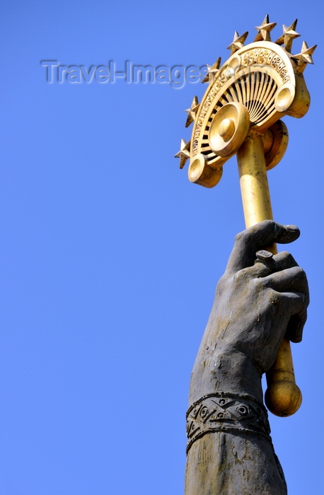 tajikistan49: Dushanbe, Tajikistan: scepter with seven stars of the Ismoil Somoni statue on Dusti square - photo by M.Torres - (c) Travel-Images.com - Stock Photography agency - Image Bank