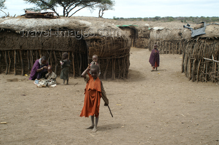 tanzania137: Tanzania - Child in a Masai village near Ngorongoro Crater - photo by A.Ferrari - (c) Travel-Images.com - Stock Photography agency - Image Bank