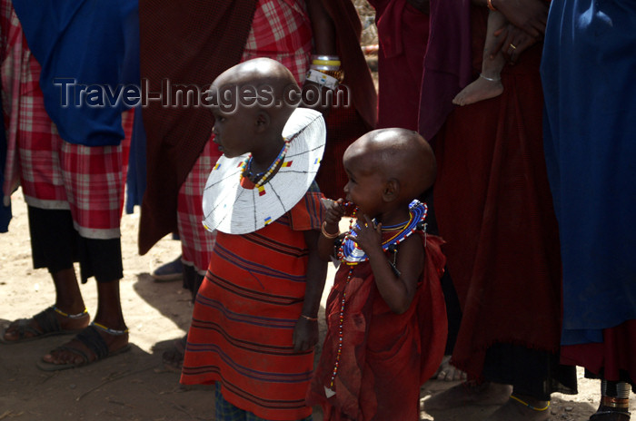 tanzania142: Tanzania - Children in a Masai village near Ngorongoro Crater - photo by A.Ferrari - (c) Travel-Images.com - Stock Photography agency - Image Bank