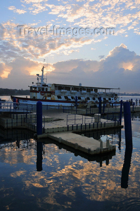 tanzania213: Dar es Salaam, Tanzania: sunrise at the Zanzibar ferry terminal - Sokoine Drive - photo by M.Torres - (c) Travel-Images.com - Stock Photography agency - Image Bank