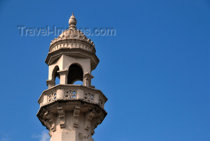 tanzania23: Dar es Salaam, Tanzania: minaret - Dawoodi Bohra mosque - a Mustaali subsect of Ismaili Shia Islam - Kaluta st - photo by M.Torres - (c) Travel-Images.com - Stock Photography agency - Image Bank