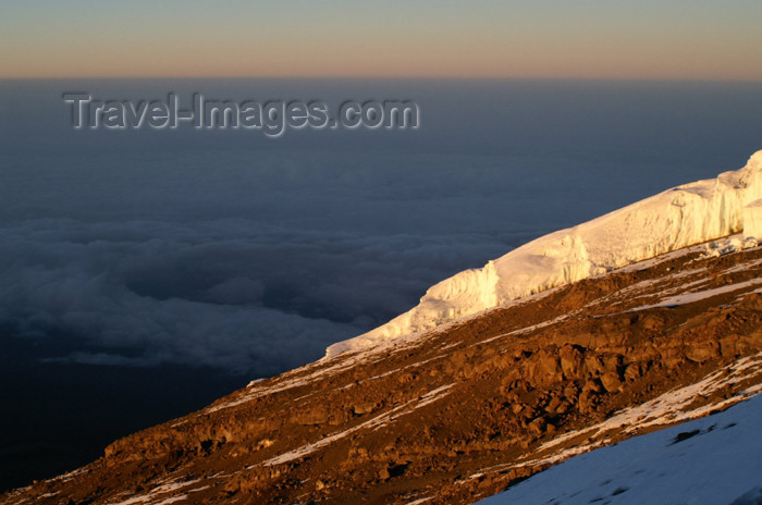 tanzania73: Tanzania - Kilimanjaro NP: Marangu Route - day 5 - Mount Kilimanjaro, a sea of clouds and glaciers in the morning light - photo by A.Ferrari - (c) Travel-Images.com - Stock Photography agency - Image Bank