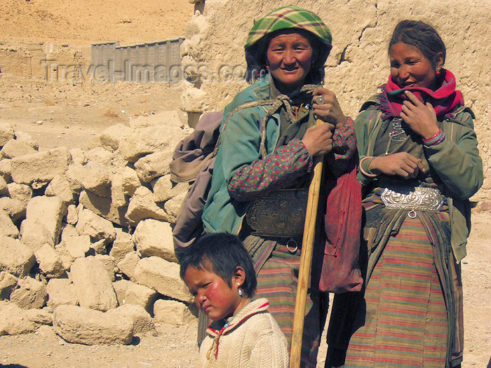 tibet21: Tibet - Tibetan women - 3 generations - photo by M.Samper - (c) Travel-Images.com - Stock Photography agency - Image Bank
