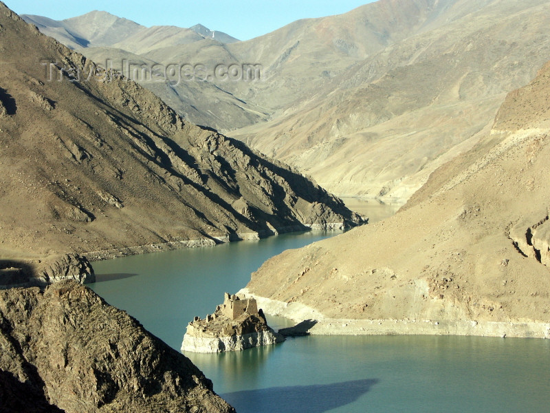 tibet24: Tibet - Gyantse: Gyantse: riverside fortress - Nyangchu River - photo by P.Artus - (c) Travel-Images.com - Stock Photography agency - Image Bank