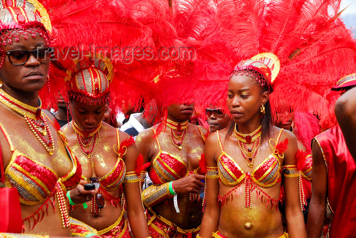 trinidad-tobago117: Port of Spain, Trinidad and Tobago: girls with red crowns in the carnival parade - photo by E.Petitalot - (c) Travel-Images.com - Stock Photography agency - Image Bank