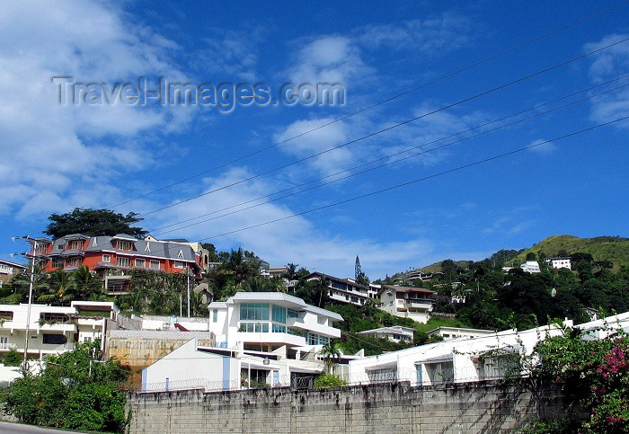 trinidad-tobago18: Trinidad - Port of Spain: living on the slopes - photo by P.Baldwin - (c) Travel-Images.com - Stock Photography agency - Image Bank
