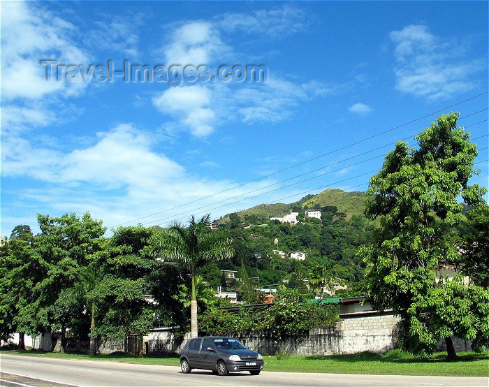 trinidad-tobago20: Trinidad: driving to Port of Spain - photo by P.Baldwin - (c) Travel-Images.com - Stock Photography agency - Image Bank