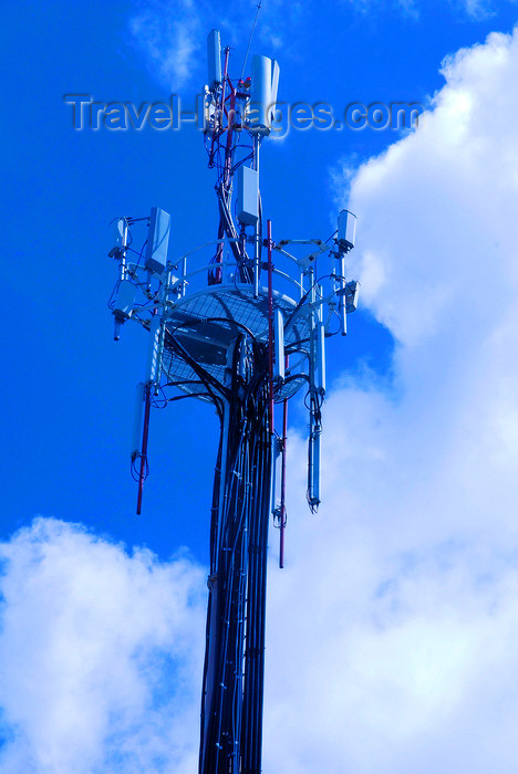 trinidad-tobago56: Port of Spain, Trinidad: broadcast relay antenna - photo by E.Petitalot - (c) Travel-Images.com - Stock Photography agency - Image Bank