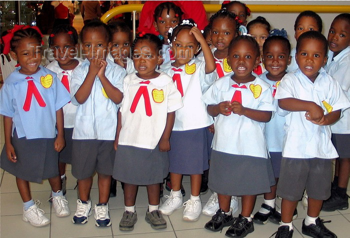 trinidad-tobago8: Trinidad - Port of Spain: preschool class - photo by P.Baldwin - (c) Travel-Images.com - Stock Photography agency - Image Bank