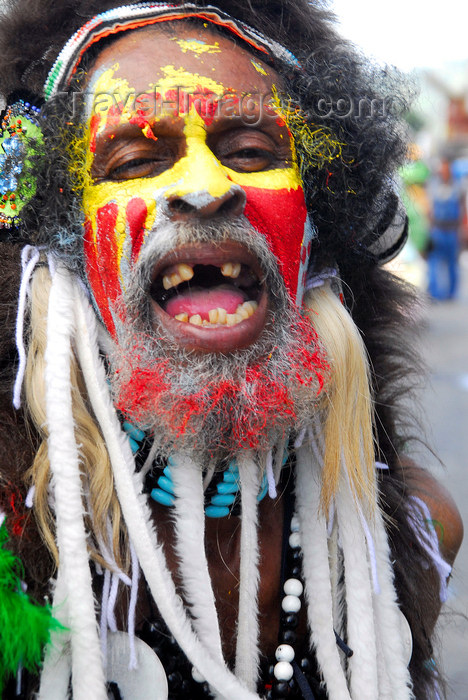 trinidad-tobago85: Port of Spain, Trinidad and Tobago: Papua costume at the carnival parade - photo by E.Petitalot - (c) Travel-Images.com - Stock Photography agency - Image Bank