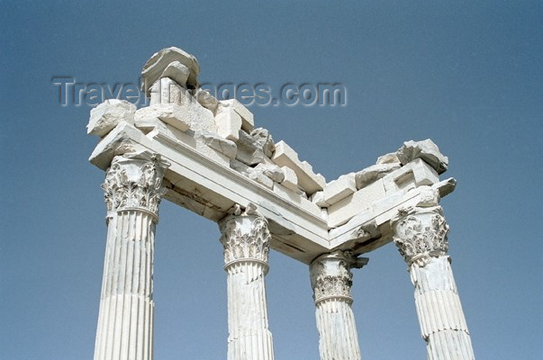 turkey108: Turkey - Bergama / Pergamon / Pergamum (Izmir province): ruins - photo by J.Kaman - (c) Travel-Images.com - Stock Photography agency - Image Bank