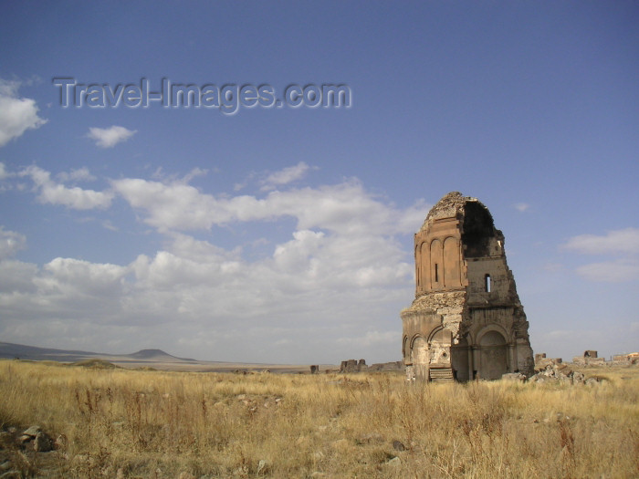 turkey163: Turkey - Ani (Kars province / Western Armenia): Armenian Church of of the Redeemer - it was built to house a portion of the True Cross - split in two by a lightning - photo by A.Kilroy - (c) Travel-Images.com - Stock Photography agency - Image Bank