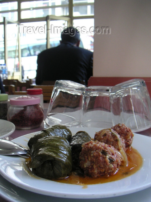 turkey165: Trabzon / Trebizond / TZX - ancient Greek city of Trapezus - Black Sea region, Turkey: Kofte and dolma in a café - photo by A.Kilroy - (c) Travel-Images.com - Stock Photography agency - Image Bank