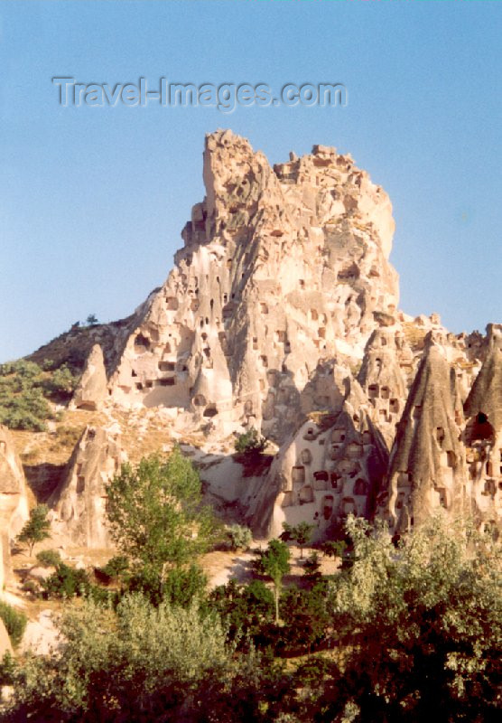 turkey2: Turkey - Uçhisar (Cappadocia): Troglodyte Homes on the road to Nevsehir - photo by M.Torres - (c) Travel-Images.com - Stock Photography agency - Image Bank