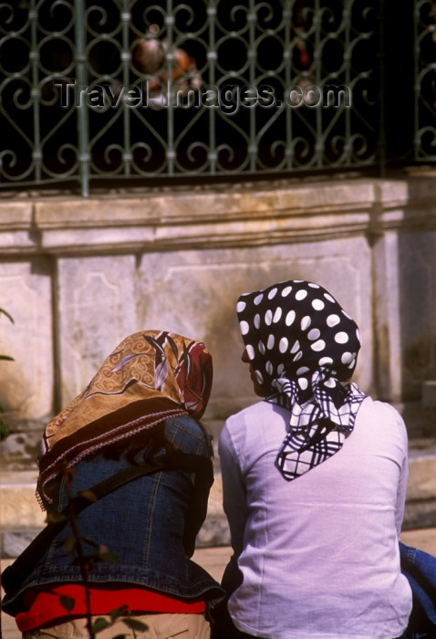 turkey252: Turkey - Konya / KYA : Muslim girls wearing the Khimar / Hijab - photo by J.Wreford - (c) Travel-Images.com - Stock Photography agency - Image Bank