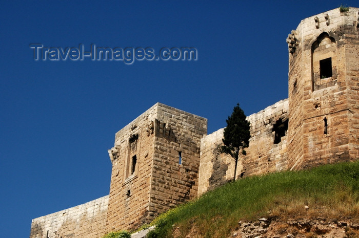 turkey262: Gaziantep, Turkey: the citadel - castle - fortress - Gaziantep Kalesi - photo by . le Mire - (c) Travel-Images.com - Stock Photography agency - Image Bank