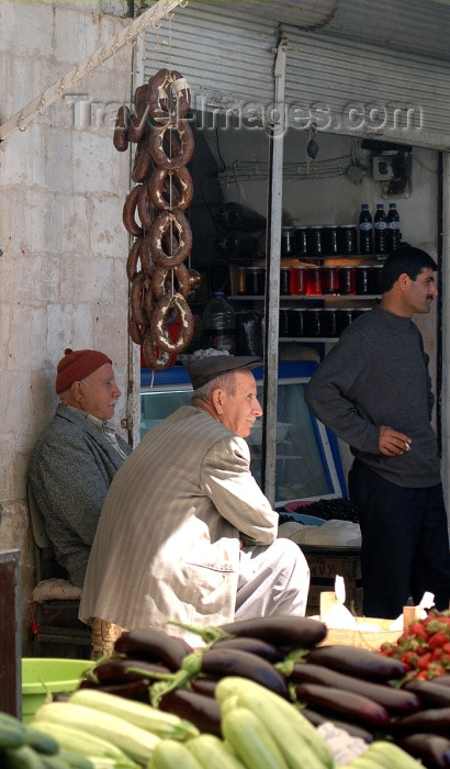 turkey265: Turkey - Mardin: attentive men - market - photo by C. le Mire - (c) Travel-Images.com - Stock Photography agency - Image Bank