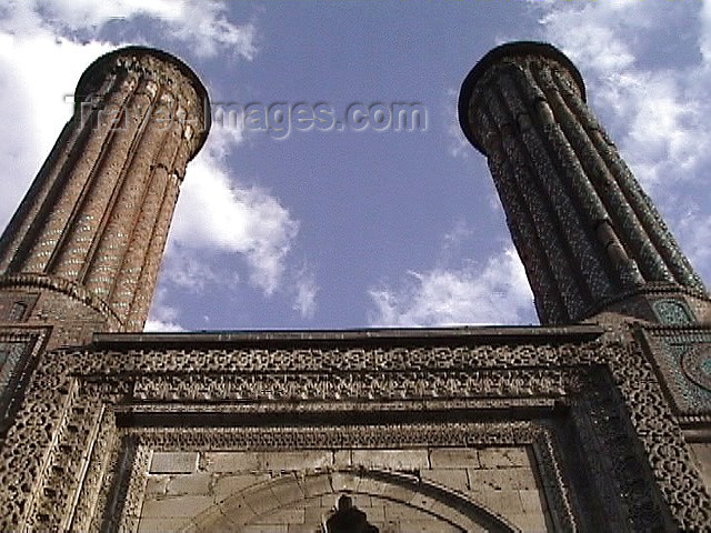 turkey27: Erzurum / ERZ, Eastern Anatolia, Turkey: fluted minarets of the Twin Minaret Madrasah - Cifte Minareli Medrese - photo by A.Slobodianik - (c) Travel-Images.com - Stock Photography agency - Image Bank
