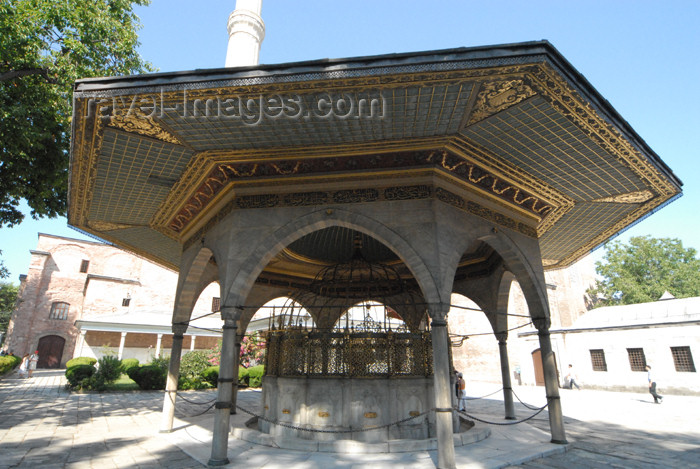 turkey381: Istanbul, Turkey: ablutions fountain - Turkish Rococo style - Hagia Sophia - Saint Sophia / Ayasofya / Haghia Sophia - photo by M.Torres - (c) Travel-Images.com - Stock Photography agency - Image Bank