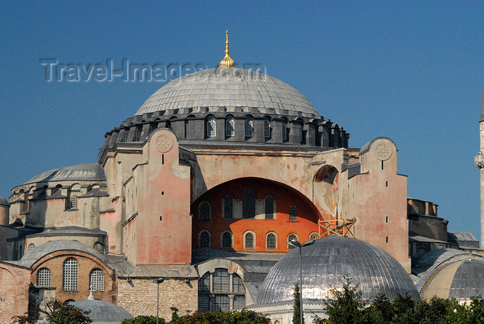 turkey382: Istanbul, Turkey: Hagia Sophia, the Church of Holy Wisdom, built by emperor Justinian I - seat of the Orthodox patriarch of Constantinople - Saint Sophia / Ayasofya / Haghia Sophia - photo by M.Torres - (c) Travel-Images.com - Stock Photography agency - Image Bank