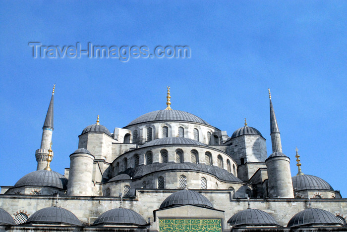 turkey389: Istanbul, Turkey: the Blue mosque - domes - Sultan Ahmet Camii - photo by M.Torres - (c) Travel-Images.com - Stock Photography agency - Image Bank