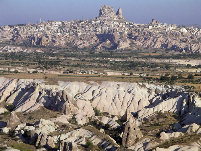 turkey42: Turkey - Cappadocia - Ortahisar: seen from a balloon - photo by R.Wallace - (c) Travel-Images.com - Stock Photography agency - Image Bank