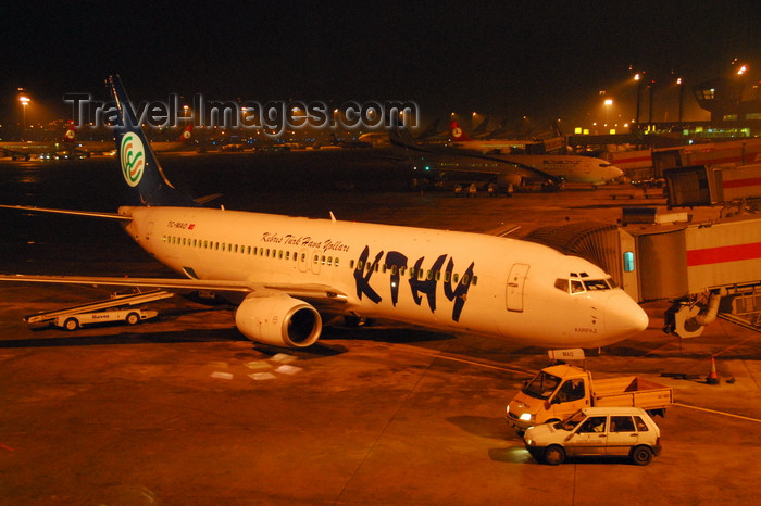 turkey430: Istanbul, Turkey:  Cyprus Turkish Airlines Limited - KTHY Boeing 737-800 TC-MAO / Karpaz - Atatürk International Airport - photo by M.Torres - (c) Travel-Images.com - Stock Photography agency - Image Bank