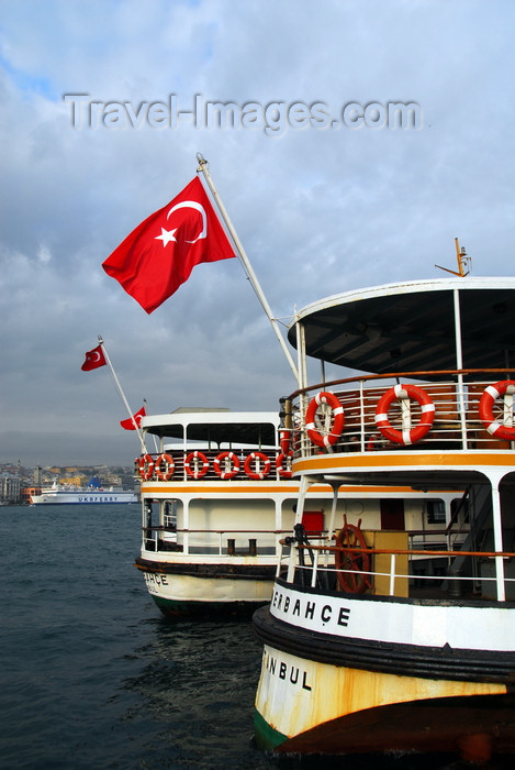 turkey443: Istanbul, Turkey: boat' stern with Turkish flag - Pasabahçe at the Municipal Ferry Port - Eminönü District - photo by M.Torres - (c) Travel-Images.com - Stock Photography agency - Image Bank