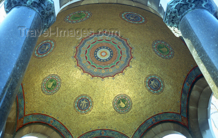 turkey509: Istanbul, Turkey: Kaiser Wilhelm II fountain - mosaic inside the dome - Sultanahmet Square - Eminönü District - photo by S.Lund - (c) Travel-Images.com - Stock Photography agency - Image Bank