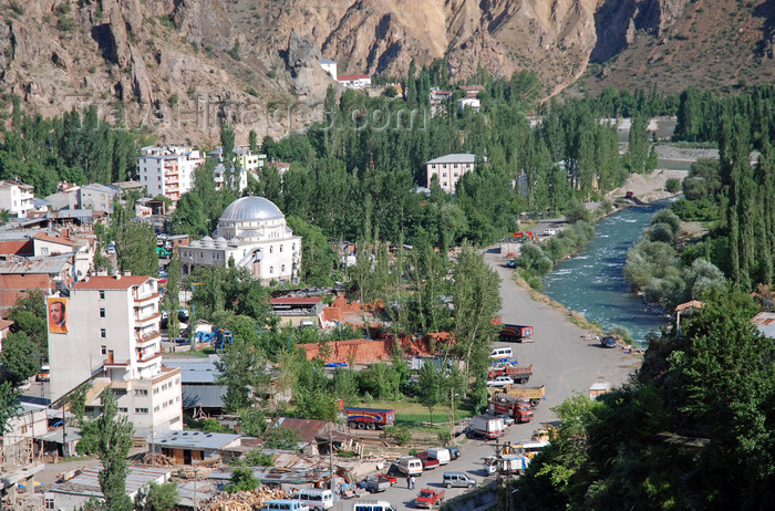 turkey534: Yusufeli, Artvin Province, Black Sea region, Turkey: town built along the valley of the Çoruh River - Kaçkar mountains - photo by W.Allgöwer - (c) Travel-Images.com - Stock Photography agency - Image Bank