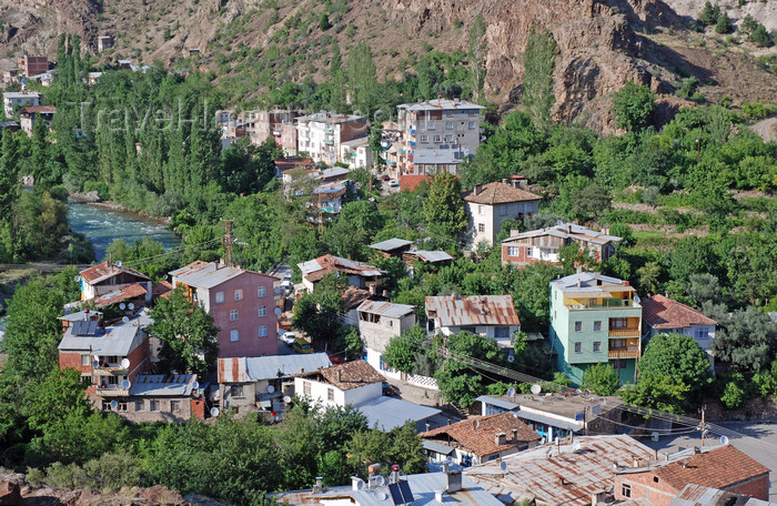 turkey535: Yusufeli, Artvin Province, Black Sea region, Turkey: houses near the Çoruh River - Kaçkar mountains - Kaçkar Daglari - photo by W.Allgöwer - (c) Travel-Images.com - Stock Photography agency - Image Bank